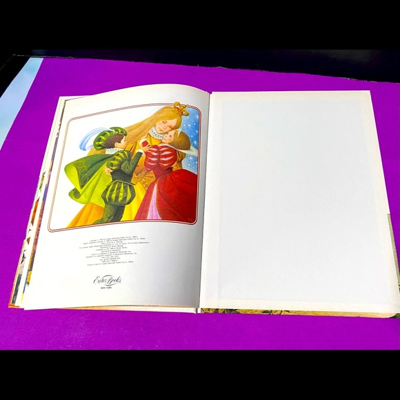 CLASSIC SLEEPING BEAUTY VINTAGE 80s COLLECTABLE HARDCOVER STORYBOOK - Picture 11 of 15